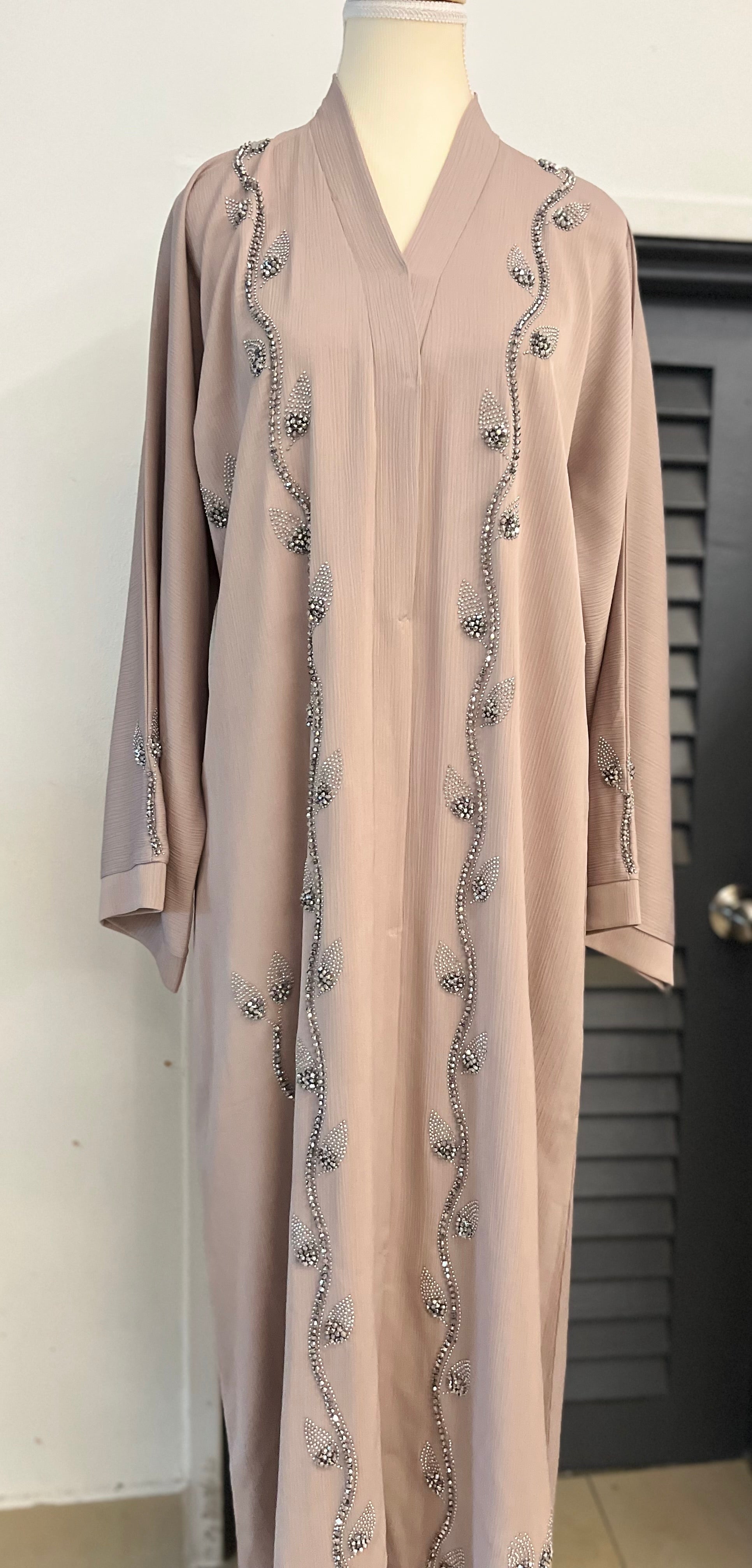 Abaya in beige