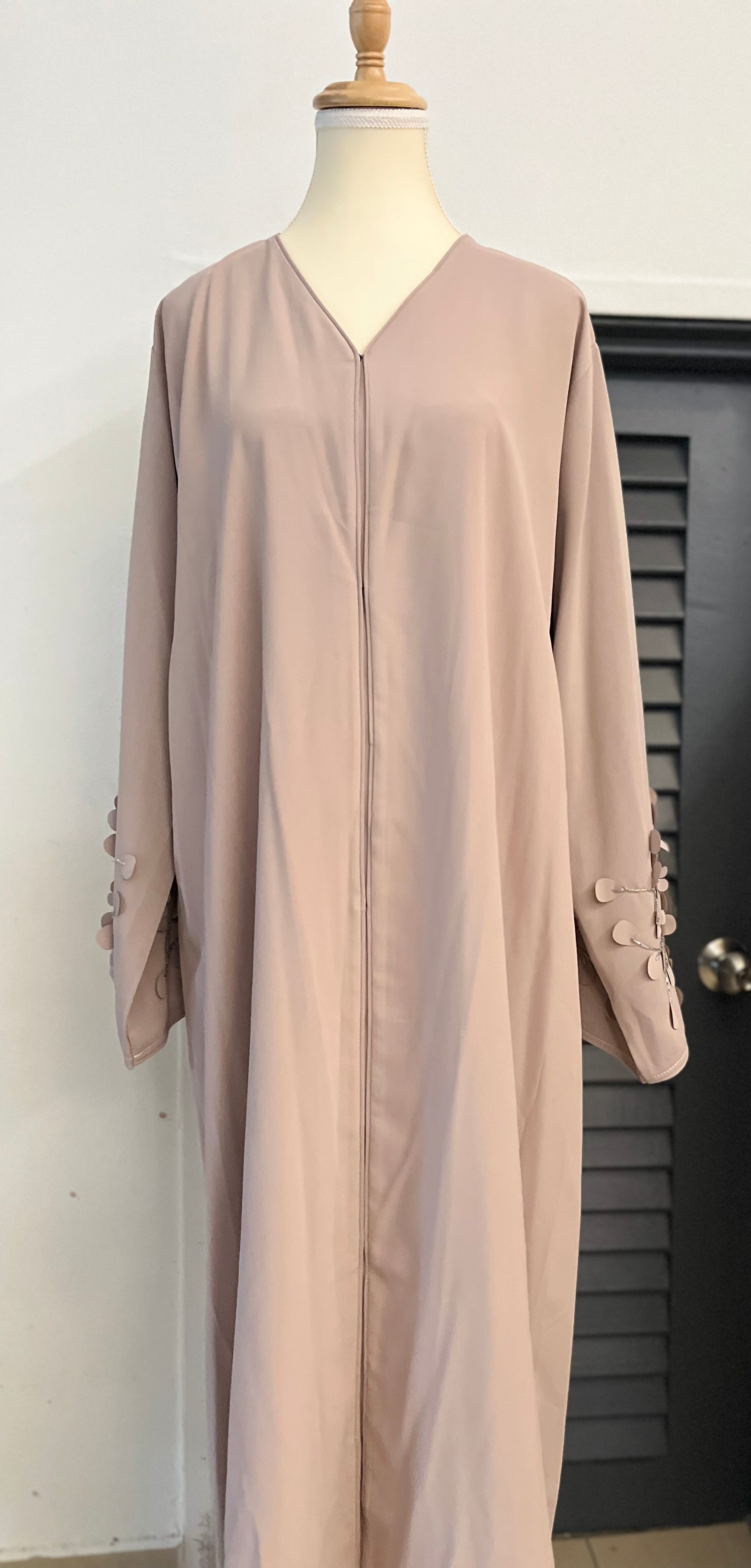 Abaya in beige